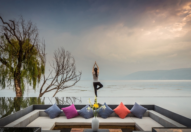 Where Edges Dissolve / 洱海无舍民宿酒店