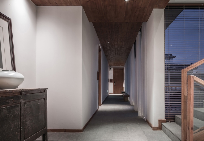 Where Edges Dissolve / 洱海无舍民宿酒店