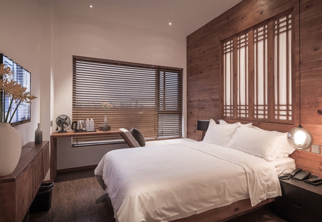 Where Edges Dissolve / 洱海无舍民宿酒店